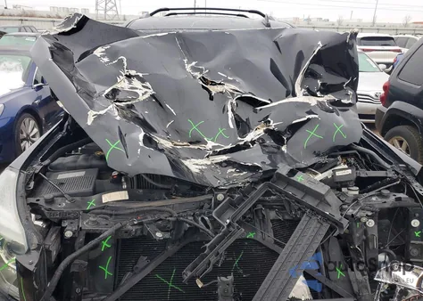 2018 GMC Yukon Denali z USA, uszkodzony, nr VIN 1GKS2CKJ0JR381571